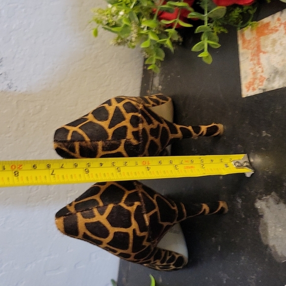 BCBGIRLS Leather Animal Hair Printed Giraffe Open Toe Heel 9 - Picture 10 of 15